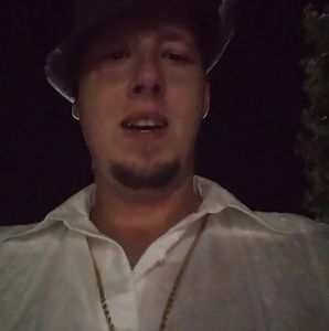 Meet your Posher, Steven